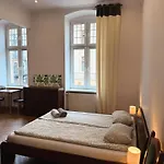 Apartament Szczytna Retro